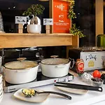 Ibis Lomme Centre מלון 3*