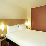 Ibis Lomme Centre 3* ליל