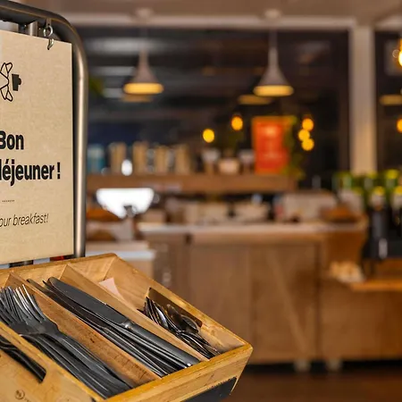 Ibis Lomme Centre Hotel 3*