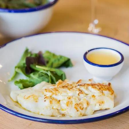 Ibis Lomme Centre 3*