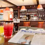 Ibis Lomme Centre 3*