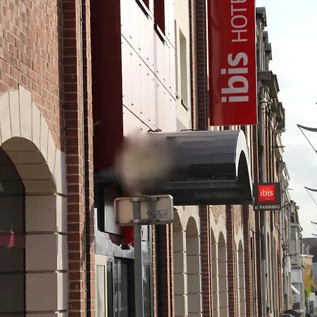 Ibis Lomme Centre 3*
