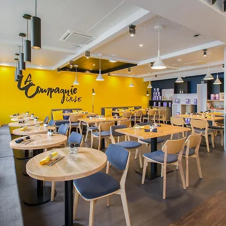מלון Ibis Lomme Centre ליל
