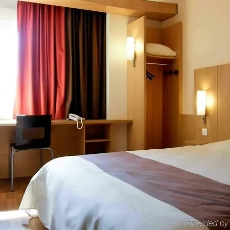 Hotel Ibis Lomme Centre