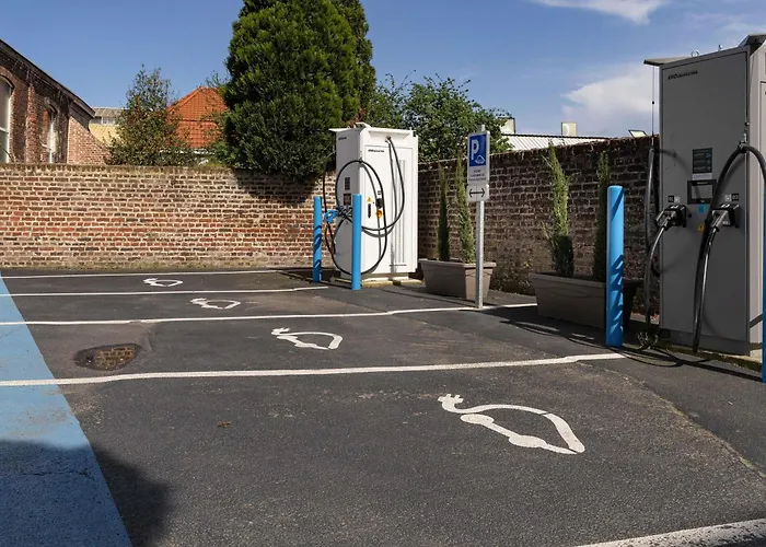 Hotel Ibis Lomme Centre 3*