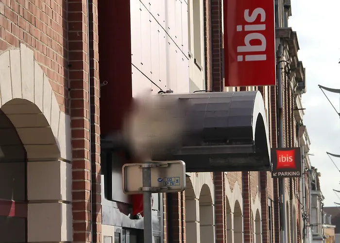 Ibis Lomme Centre 3*