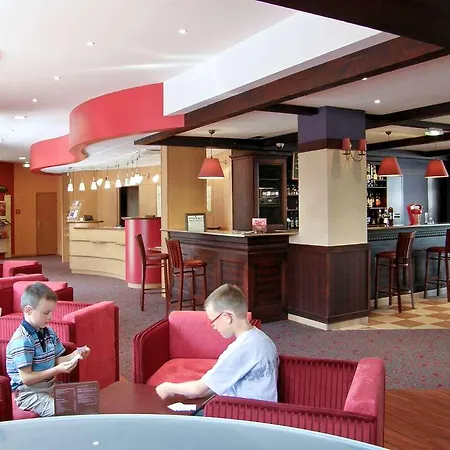 Ibis Lomme Centre 3* Lila