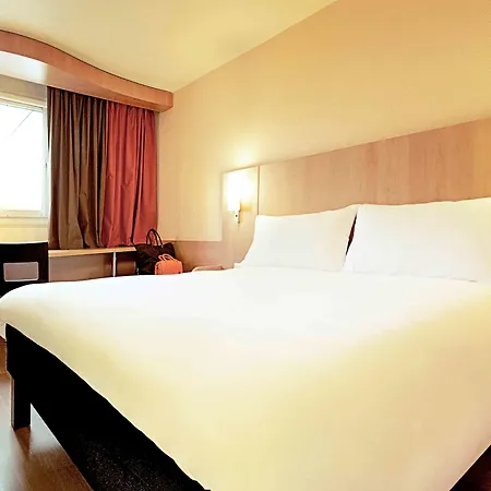 Hotel Ibis Lomme Centre Lila